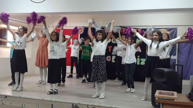 Samsat’ta İ̇lköğretim Haftası Coşkuyla Kutlandı