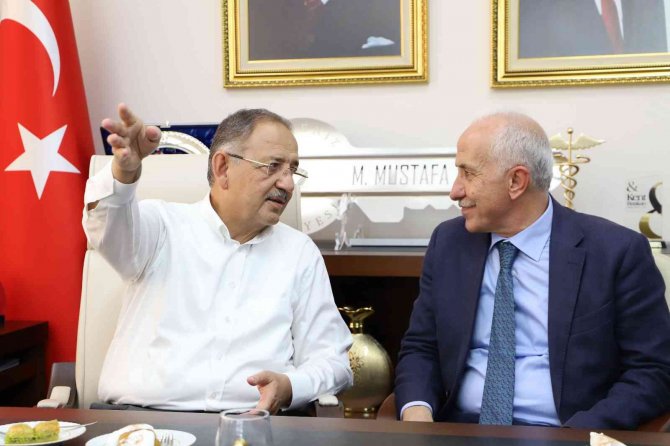 Özhaseki: "Milletin Menfaatine Olan Ne Varsa Takipçisiyiz"