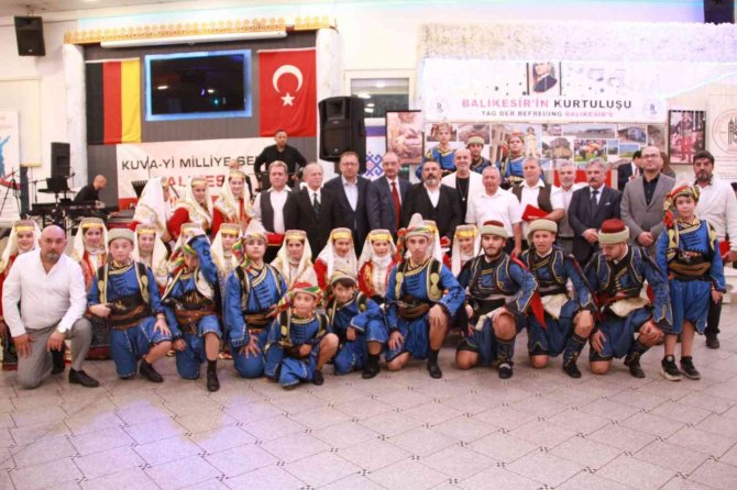 Almanya’da Yaşayan Balıkesirliler Kurtuluş Gününü Kutladı