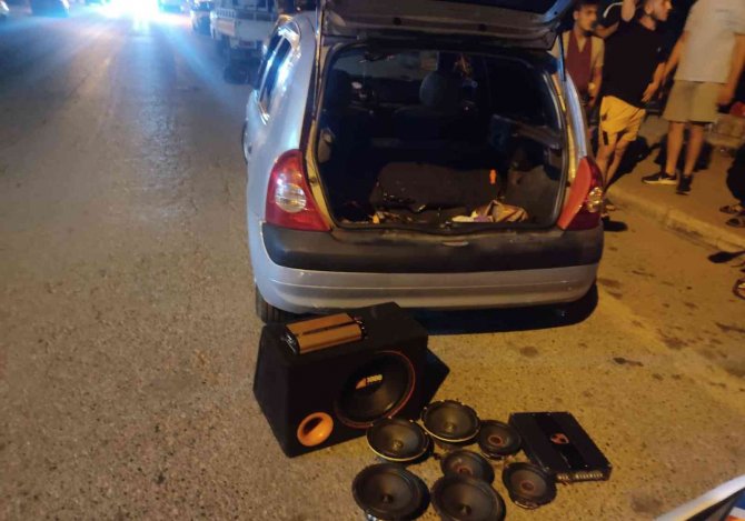 Alanya’da 442 Sürücüye 117 Bin 205 Tl Ceza Kesildi