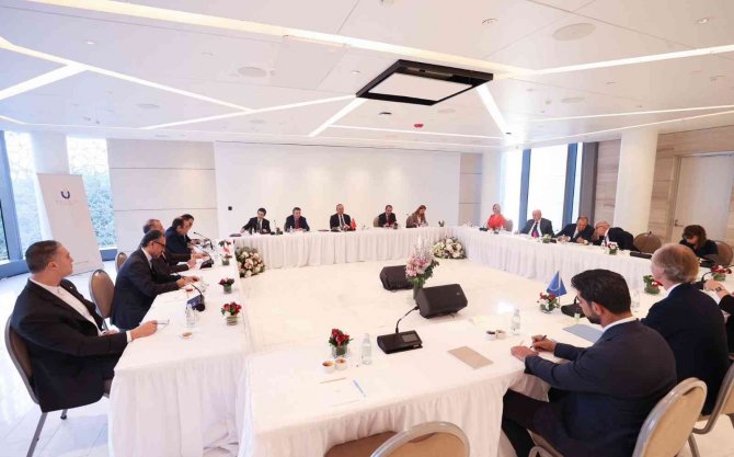 Bakan Çavuşoğlu, Rus Mevkidaşı Lavrov Ve İ̇ranlı Mevkidaşı Abdullahiyan İle Bir Araya Geldi