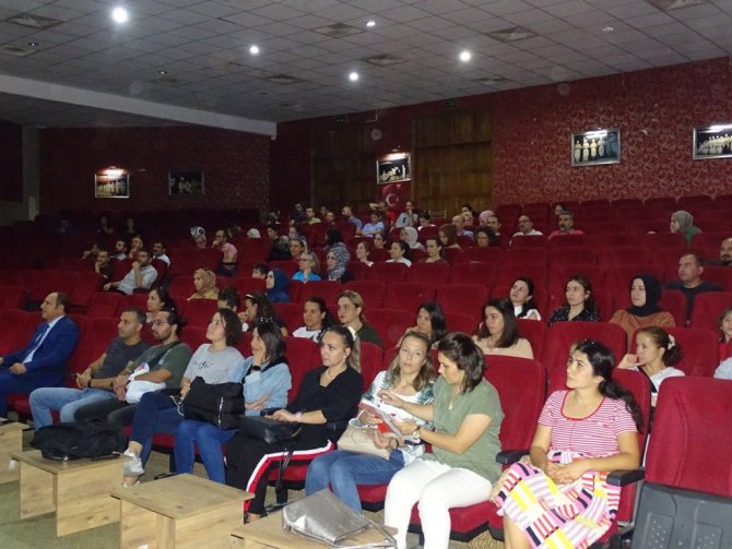 Havran’da En İ̇yi Narkotik Polisi Anne Projesi Semineri Yapıldı