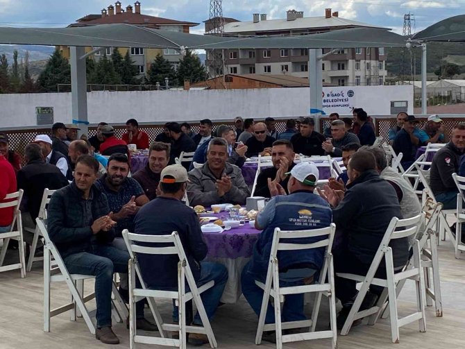 Bigadiç Belediyesinden İşçiye Rekor Oranda Maaş Artışı