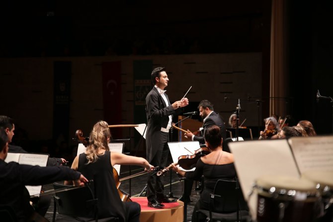 Bozkırın Tezenesi’ne Senfonik Anma