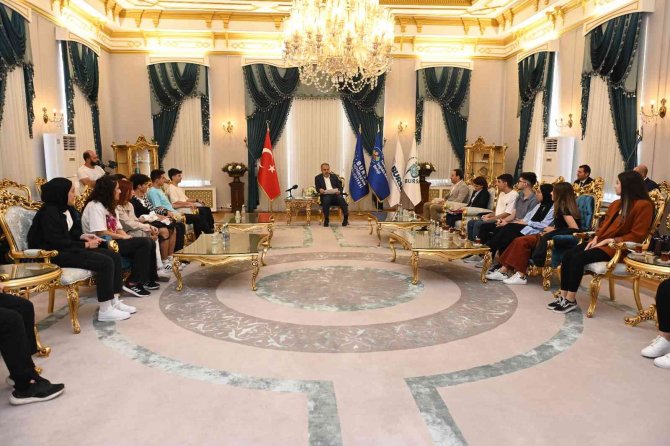 Busmek’le Üniversite Hayalleri Gerçek Oldu