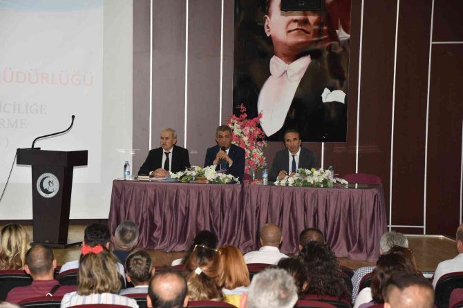 İ̇lk Defa Yöneticiliğe Atanan Eğitim Yöneticileriyle Toplantı Gerçekleşti