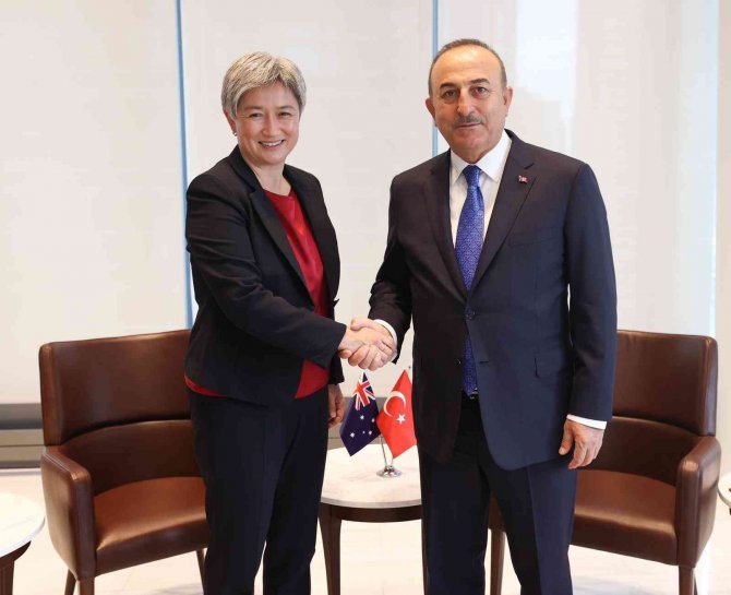 Çavuşoğlu, Polonyalı Ve Avustralyalı Mevkidaşlarıyla Görüştü