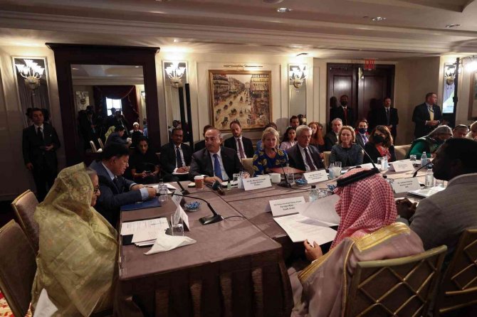 Dışişleri Bakanı Çavuşoğlu: “Rohingalar Modern Zamanlarda Gördüğümüz En Büyük Trajedilerden Birini Yaşıyor”