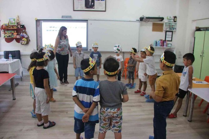 Uzman Psikolog Uyardı: "Ailelerin Kendi Kaygıları Öğrencilerde Başarısızlık Duygusu Ve Ödevlere Karşı Dirençlere Neden Oluyor"