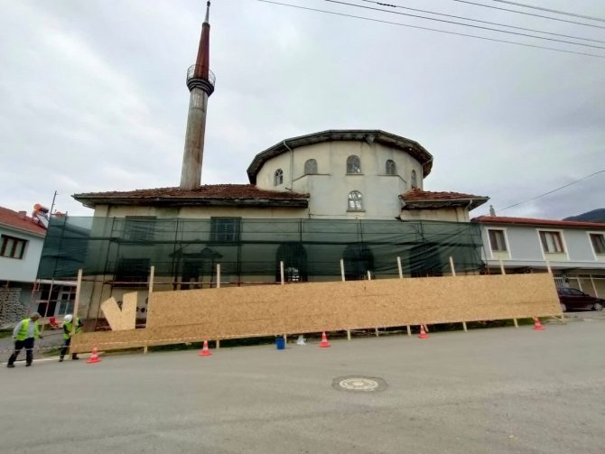 70 Yıllık Cami Yeniden Yapılacak