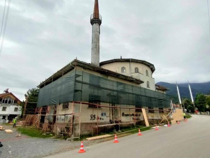 70 Yıllık Cami Yeniden Yapılacak