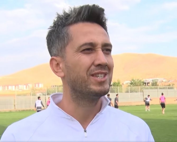 Es Elazığspor Teknik Direktörü Çelik: “3 Maçta 7 Puan Çok Önemli”