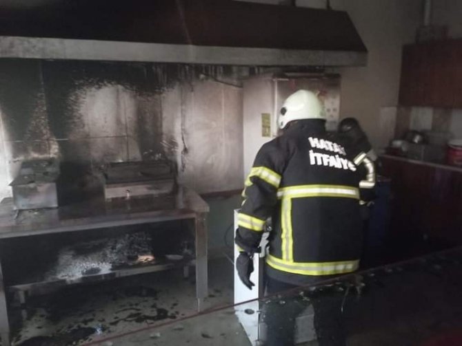 Hatay’da Okul Kantininde Yangın