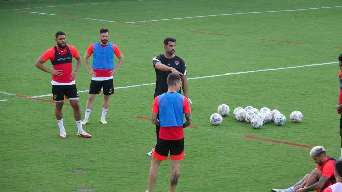 Hatayspor, Volkan Demirel İle Çalışmalarına Başladı