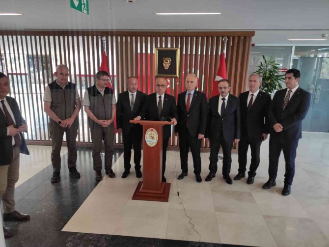 Bakan Kirişci Helikopter Kazasında Yaralanan Personeli Ziyaret Etti