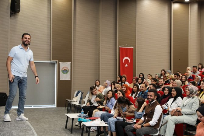 Kpss’ye Hazırlanan 450 Öğrenciye Salon Desteği