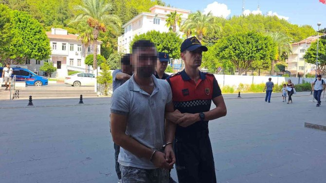 İ̇şitme Engelli Kızı Kaçıran 2 Kişi Cinsel Saldırı Suçundan Tutuklandı