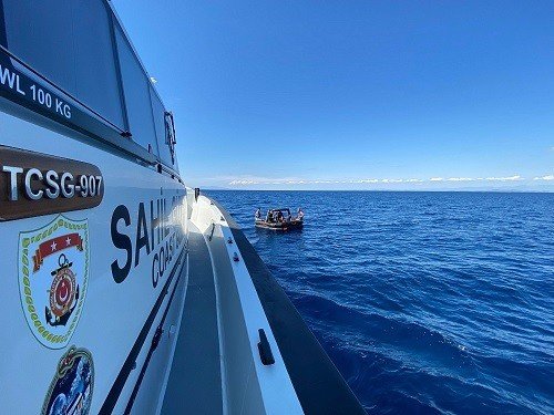 İ̇zmir Açıklarında 129 Göçmen Kurtarıldı, 3 Göçmen Kaçakçısı Yakalandı