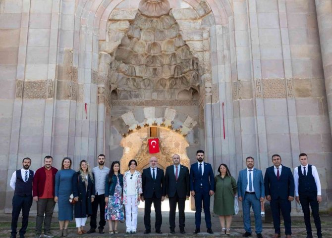 Tarihi Kervansaray’da Kayü Bünyan Myo’nun Akademik Kurul Toplantısı Yapıldı