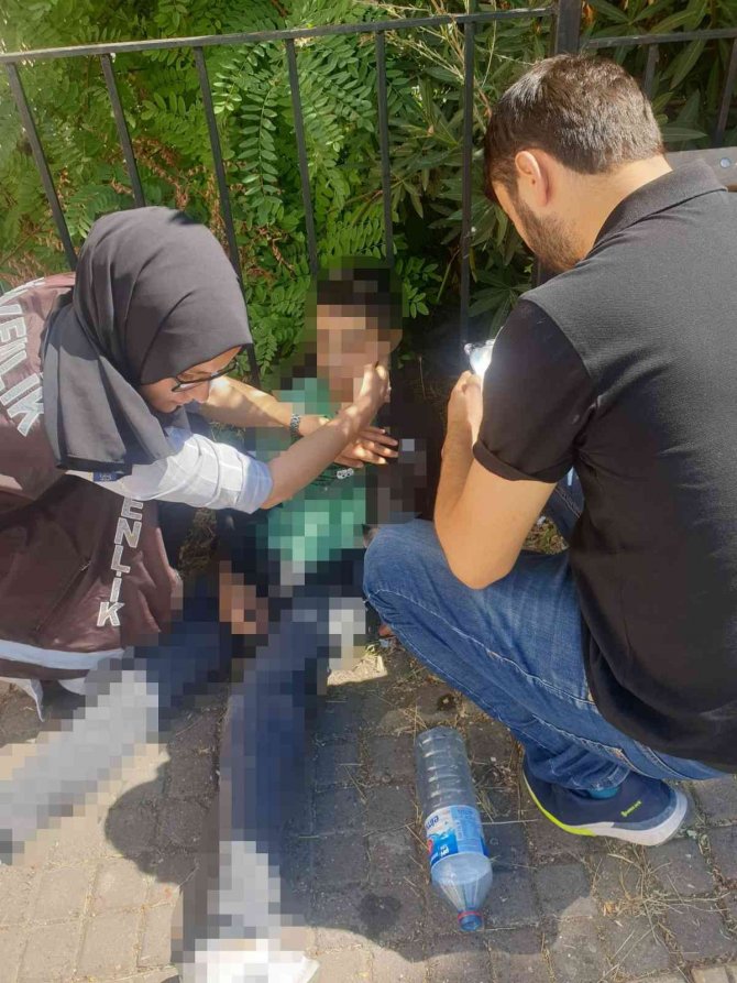 Küçükçekmece’de 12 Yaşındaki Çocuk Okul Bahçesinde Hayatını Kaybetti