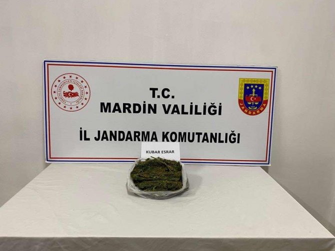 Mardin’de Jandarmadan ’Uyuşturucu Ve Kaçakçılık’ Operasyonu: 2 Gözaltı