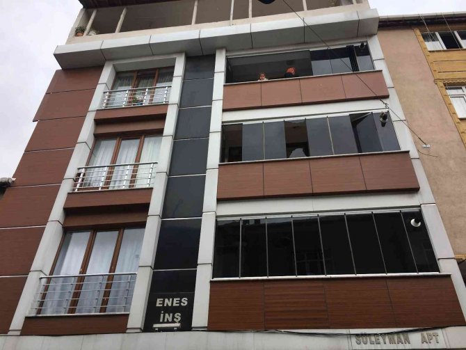 Esenler’de Dehşet: Balkondayken Husumetlisinin Silahından Çıkan Kurşunun Hedefi Oldu