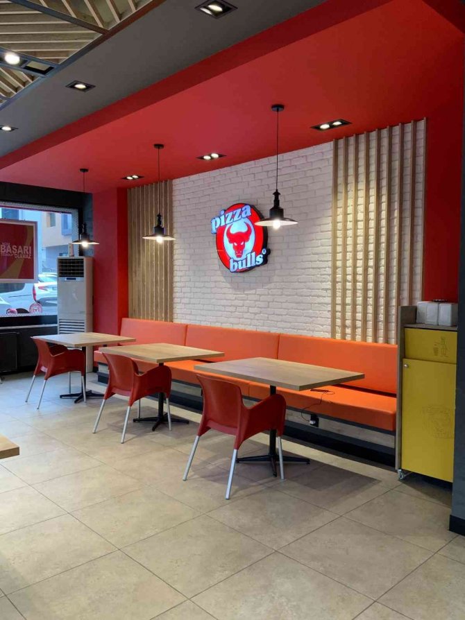 Pizzabulls Şubelerine ‘Kadın Eli’ Değiyor