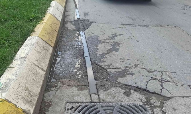 Bisikletten Düşen Yaşlı Adam Ölümden Döndü