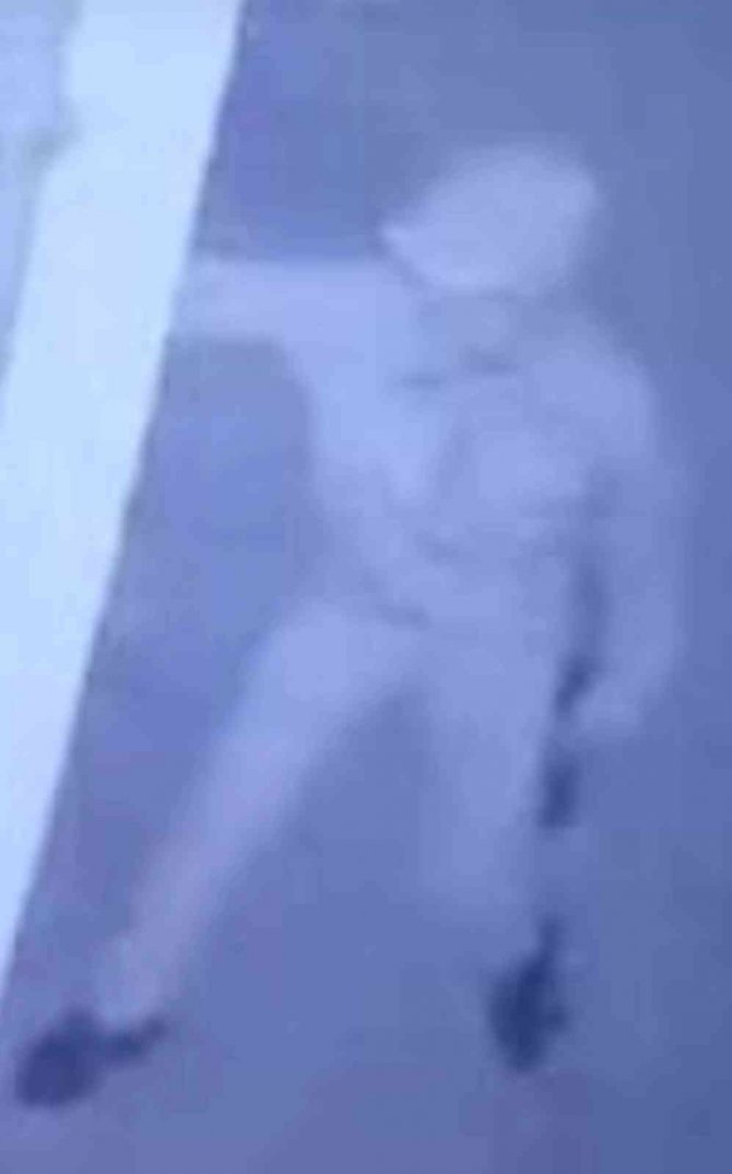 Sağlık Çalışanının Otomobili Kurşunlandı