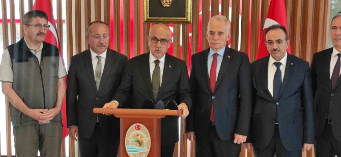 Bakan Kirişci; “Marmaris’teki Yangında 500 Hektar Alan Zarar Gördü”