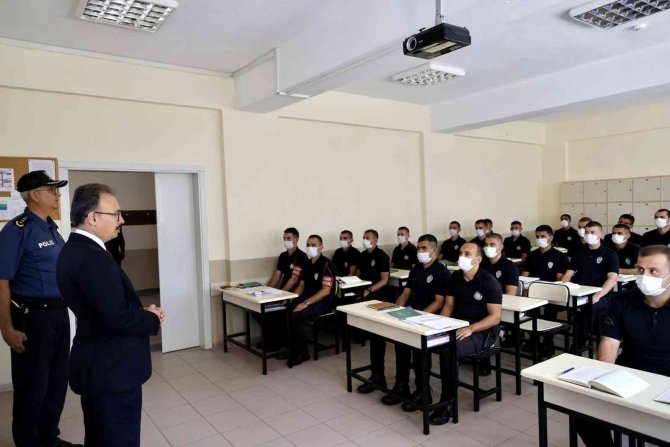 Vali Kızılkaya Pomem Öğrencileriyle Bir Araya Geldi