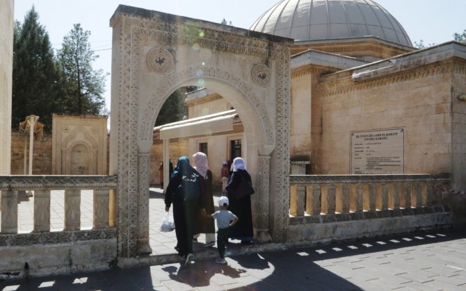 Van Büyükşehir Belediyesi 50 Bin Kadın Gezisi Hedefini Aştı