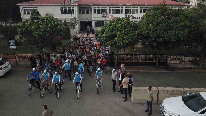 Muradiye’de Avrupa Hareketlilik Haftası Çerçevesinde Bisiklet Turu Düzenlendi