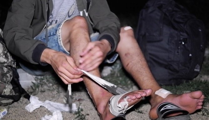 Yunanistan, İşkence Yaptığı Göçmeni Çırılçıplak Soyup Meriç Nehri’ne İtti