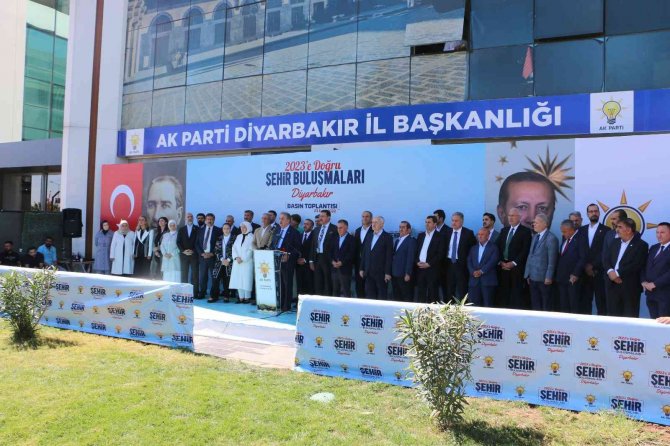 Ak Parti Heyeti Diyarbakır’a Çıkarma Yaptı