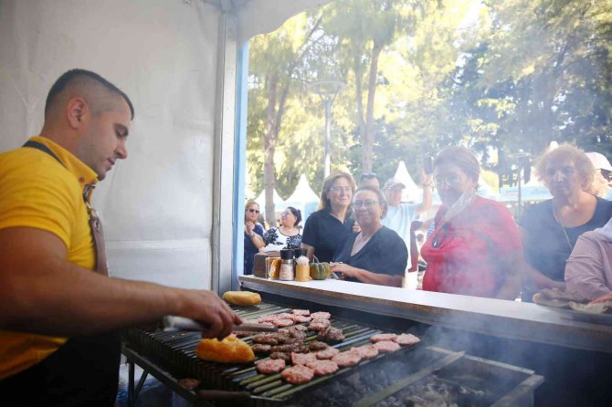 Başkan Böcek: “I. Uluslararası Food Fest Antalya Gastronomi Festivali’ni Gerçekleştirmenin Mutluluğunu Yaşıyoruz”