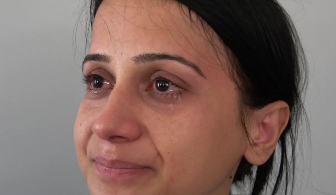 Kiracı Kadın, Evinin Boşaltılmasını İsteyen Ev Sahibi Tarafından Kapısının Baltayla Kırıldığını İddia Etti