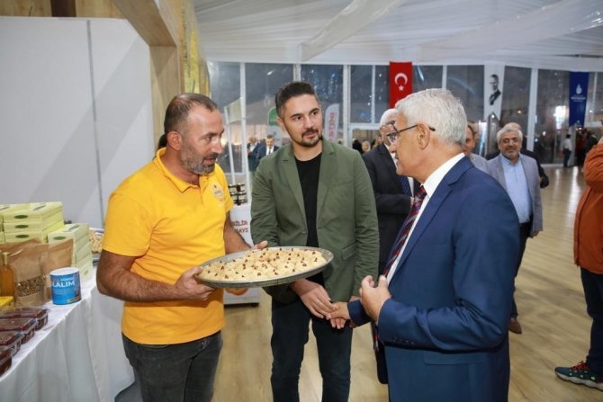 İ̇stanbul’da Yaşayan Malatyalılarla Bir Araya Geldi