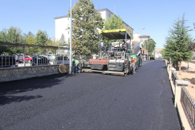 Bayburt Belediyesi Asfalt Ve Kaldırım Çalışmalarında Tempoyu Düşürmüyor