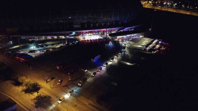 Bursa’da Tarihin En Büyük Uyuşturucu Operasyonunda 102 Kişi Tutuklandı
