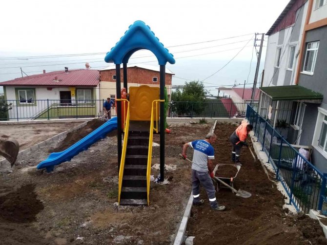 Başkan Sandıkçı: “İ̇lçemize Modern Parklar Kazandırıyoruz”