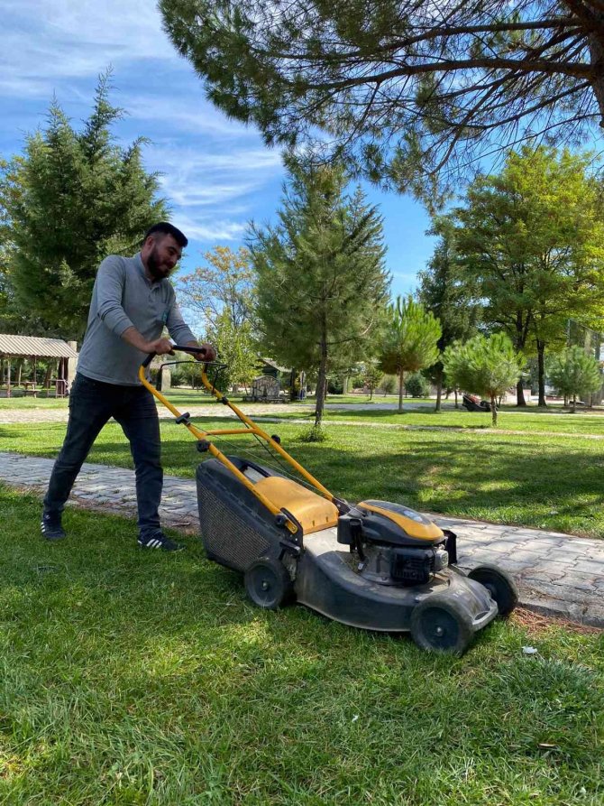 Park Bahçeler Çalışıyor, Çivril Güzelleşiyor