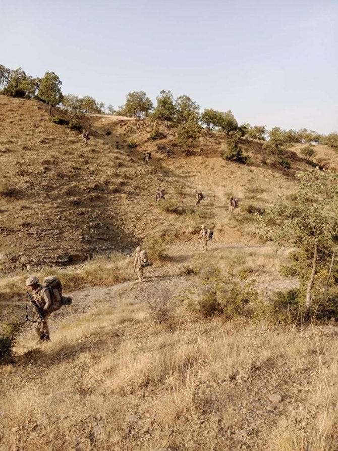 Elazığ’da Eren Abluka - 38 Jandarma Er Cem Havale Operasyonu Başlatıldı