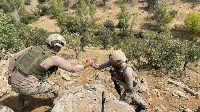 Elazığ’da Eren Abluka - 38 Jandarma Er Cem Havale Operasyonu Başlatıldı