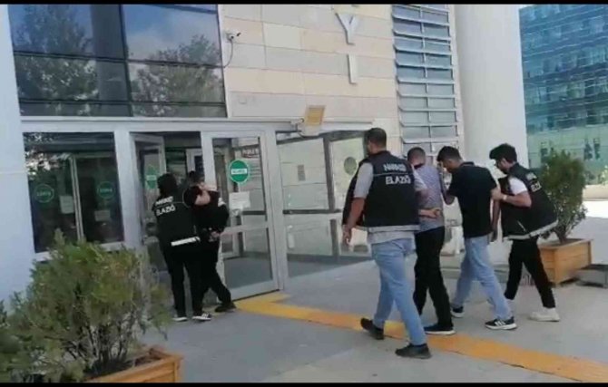 Elazığ Polisi Uyuşturucu Tacirlerine Geçit Vermiyor