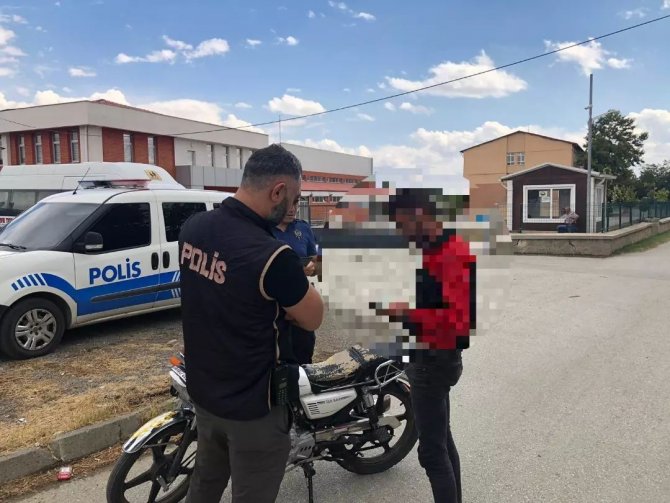 Okul Giriş Ve Çıkışlarında Sıkı Denetim