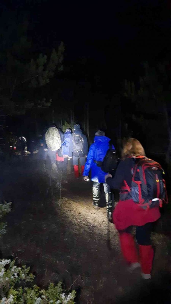 Doğa Tutkunları Soğuk Havaya Aldırış Etmedi