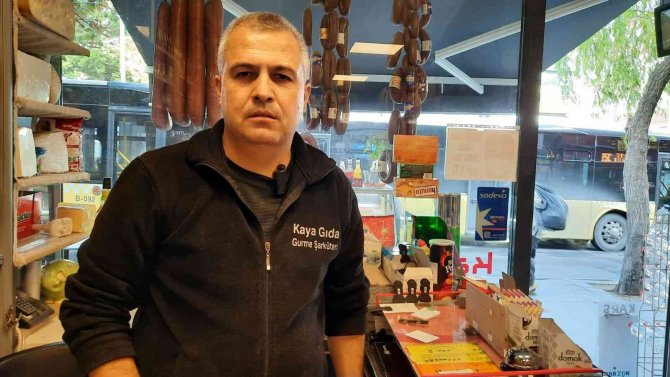 Fatih’te "Adım Adım" Hırsızlık Kamerada