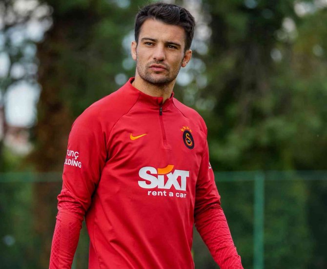 Leo Dubois: "Galatasaray’a Oynamaya Ve Şampiyonluk Kazanmak İçin Geldim"