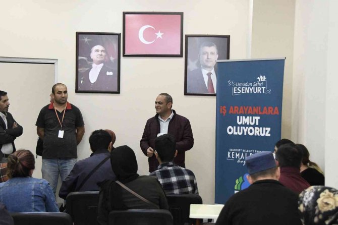 Esbi̇m Engelleri İstihdamla Aşıyor